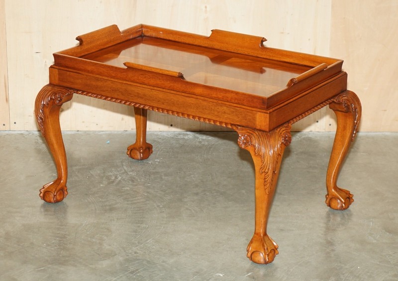 STUNNING HAND CARVED CLAW & BALL FOOT MAHOGANY COFFEE TRAY TABLE REMOVABLE TRAY gallery