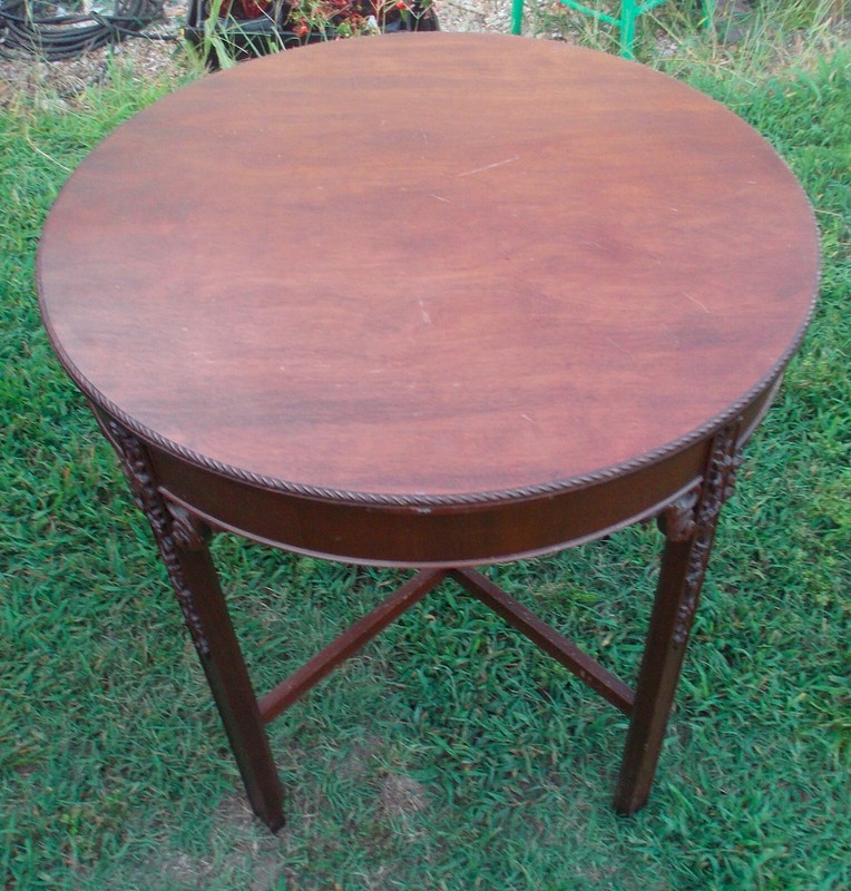 Round Mahogany Carved Parlor Table / Lamp Table by Imperial (PRT74)