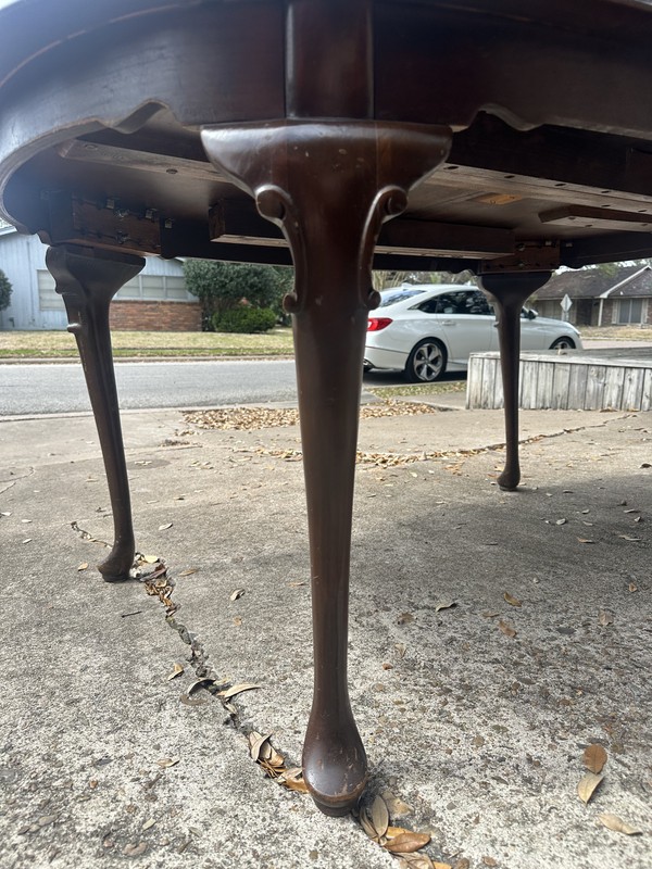 Ethan Allen Solid Cherry Queen Anne Dining Table – Georgian Court Collection gallery