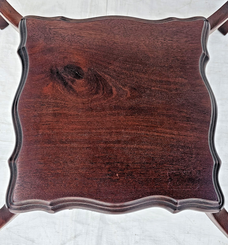 Antique English Solid Mahogany Lamp Table c1890 – Carved Shells, Cabriole Legs gallery