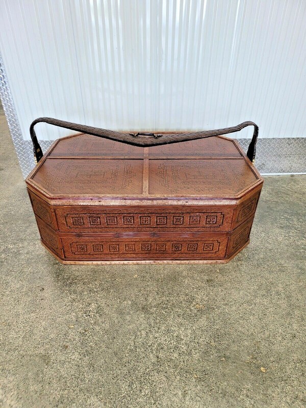 VERY LARGE MAITLAND SMITH CHINESE BASKET COFFEE TABLE gallery