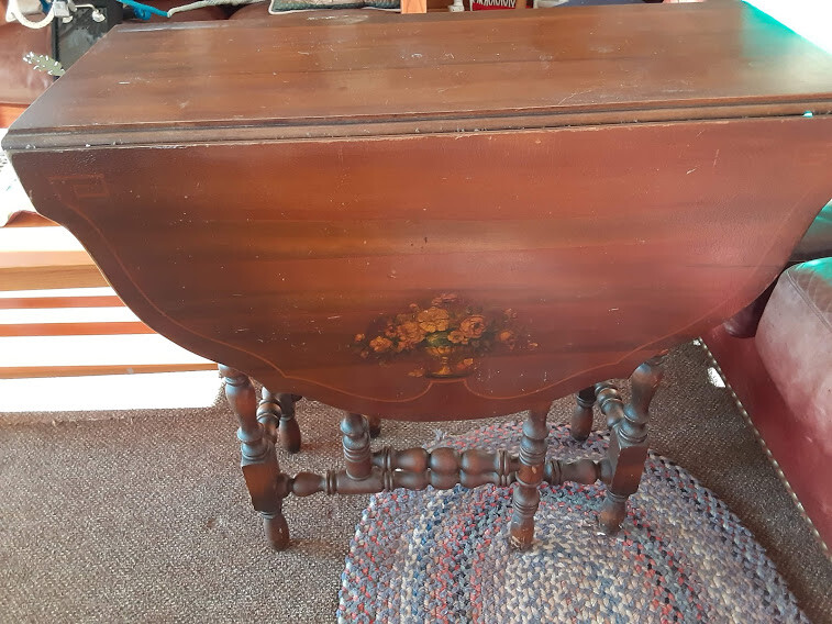 Antique Gated Leg drop leaf Table