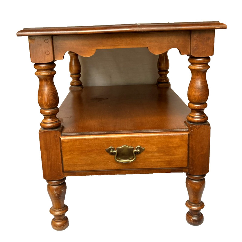 VINTAGE TELL CITY YOUNG REPUBLIC SOLID MAPLE NIGHTSTAND SIDE TABLE WITH DRAWER