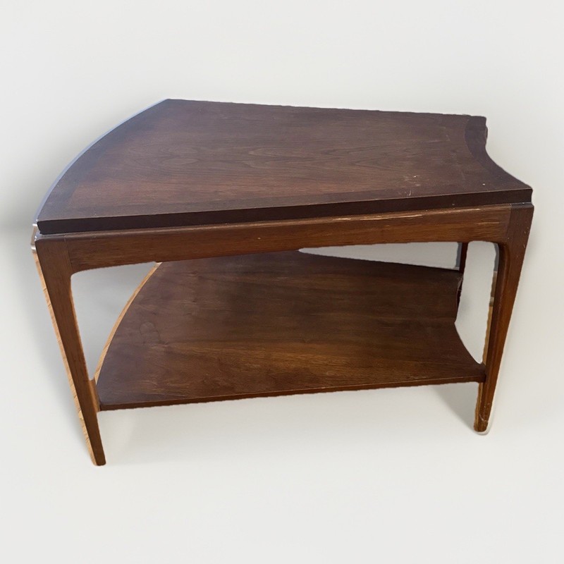 Vintage Lane Walnut Wedge End Table Style 997-21 Mid Century Modern MCM 1968