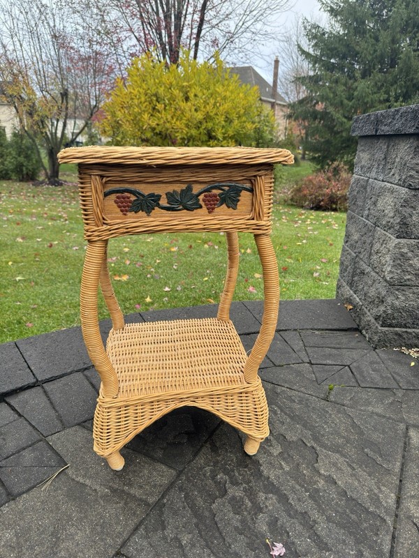 Vintage Rattan Wicker 2-Tier Side Table 25”H Grapevine Motif Victorian Style
