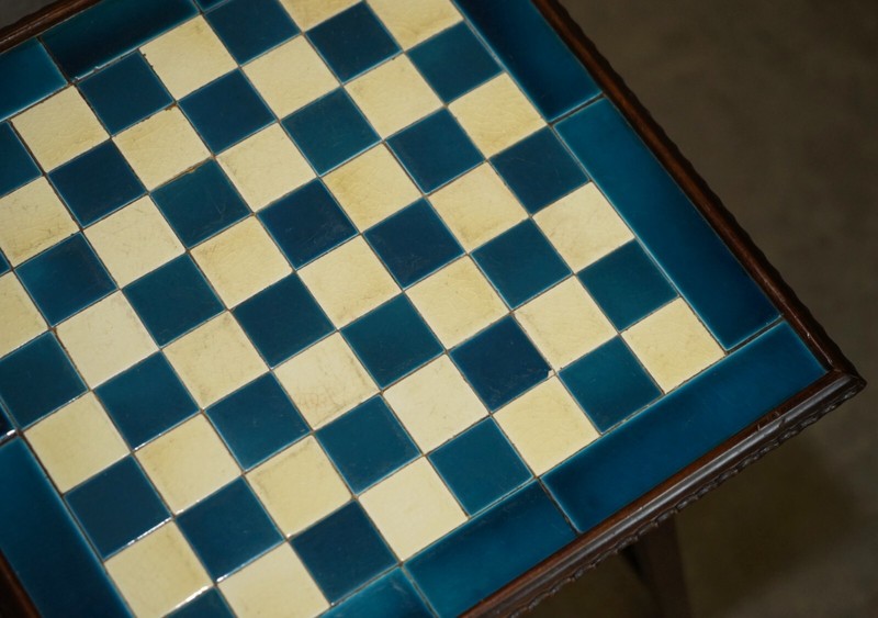 ANTIQUE VICTORIAN AESTHETIC MOVEMENT STYLE TILED TOP CHESSBOARD CHESS TABLE gallery
