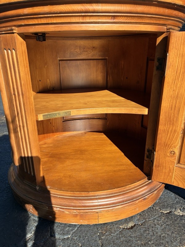 This Ethan Allen Tuscan Oval Cabinet Drum Table gallery