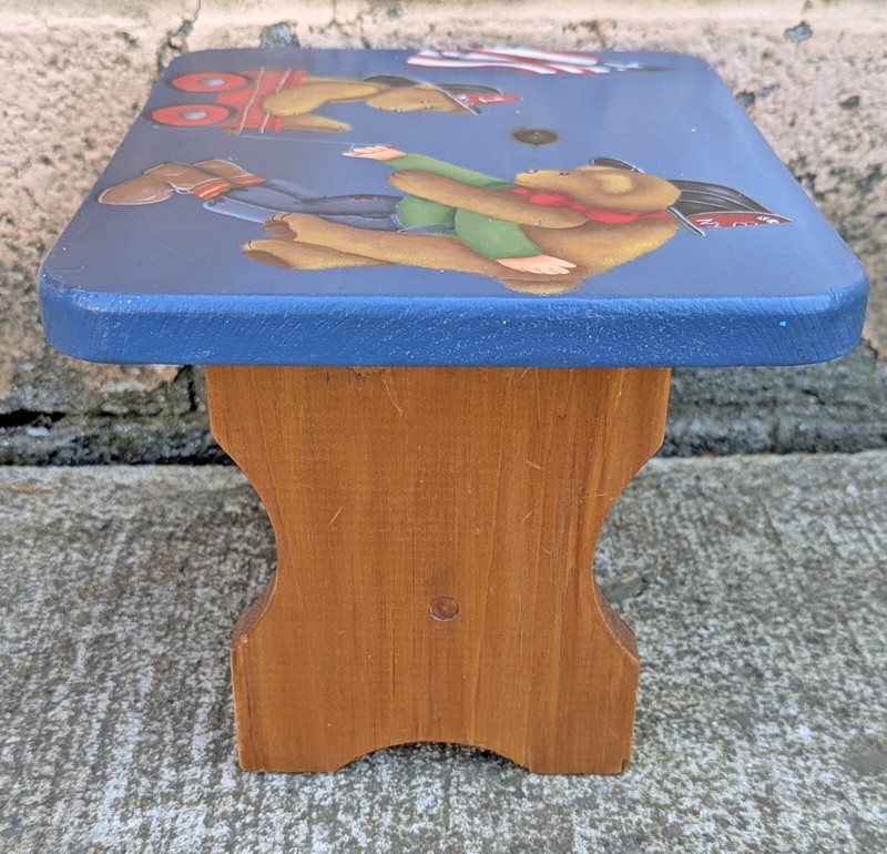 Vintage Handmade Hand Painted Solid Wood Wooden Kids Foot Step Stool Stand Seat gallery