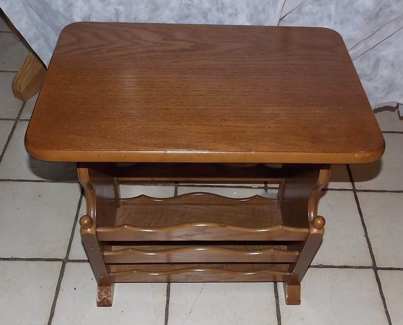 Oak Magazine Rack End Table By Butler / Side Table (MRT-21)