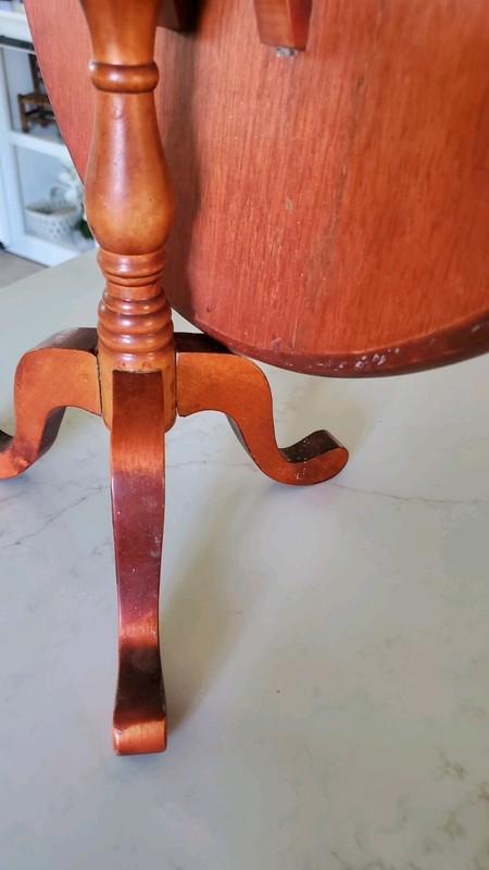 VTG CHERRY WOOD ROUND TILT TOP "SMALL" Side Table Accent Tripod Plant Table gallery
