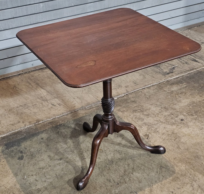 KITTINGER Williamsburg Mahogany Square Tilt Top Table Occasional Table CW 69 gallery