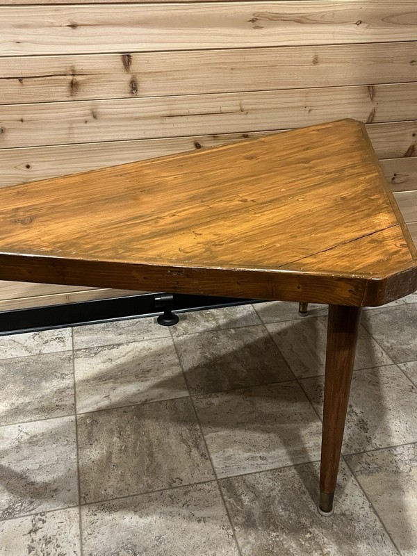 1950s-1960s Mid-Century Corner Table gallery