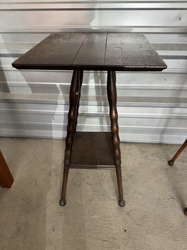 💙RARE 1940s WWII Era Antique Victorian Turned Spool Oak Square Parlor Table 29” gallery