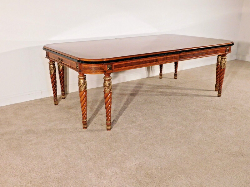 HENREDON Grand Provenance Dining Table gallery