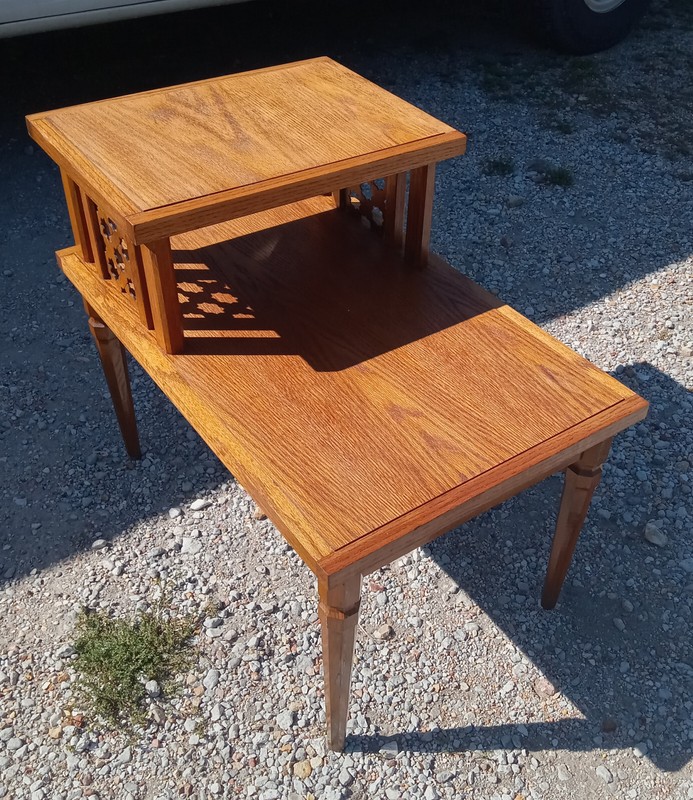 Mid Century Oak Step End Table / Side Table (ET525)