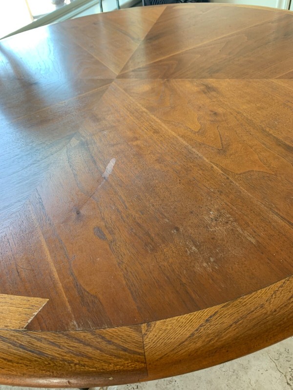 Lane Acclaim Mid-Century Round Dovetail Inlay Coffee Table, slight imperfections gallery