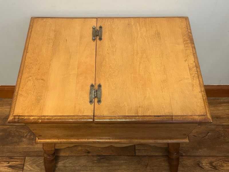 50s VTG Mid-century Heywood-Wakefield dough box side table #0402 24.75x21x20” gallery