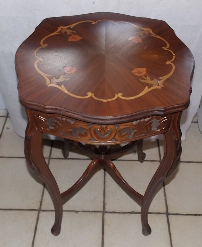 Mahogany Marquetry Inlaid Lamp Table / Parlor Table (PRT123)