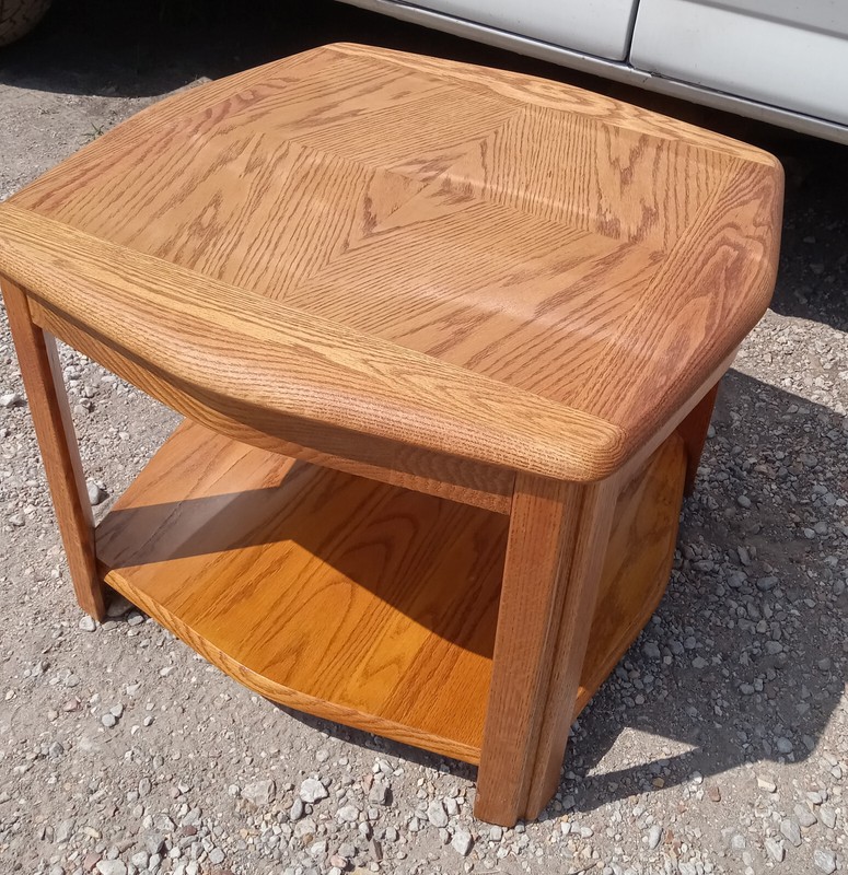 Mid Century Mersman Oak Veneer End Table (RP) (ET490)
