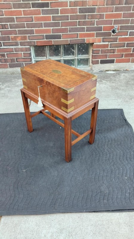 Southampton Burled Lap Top Desk Style Stand gallery