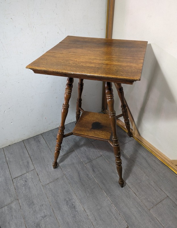 Antique Rustic Victorian Square Oak Wood Parlor Table Turned Legs C94 gallery