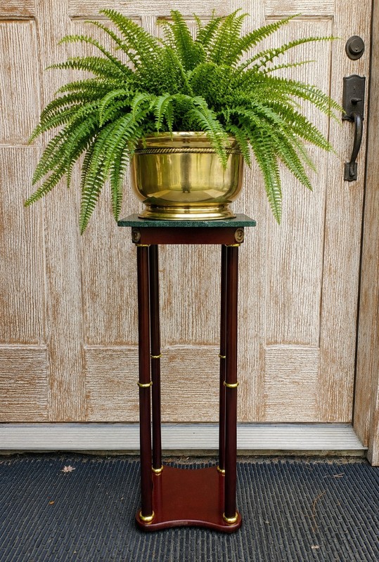 Late 20th Century Regency Green Marble And Mahogany Finish PEDESTAL Plant Stand