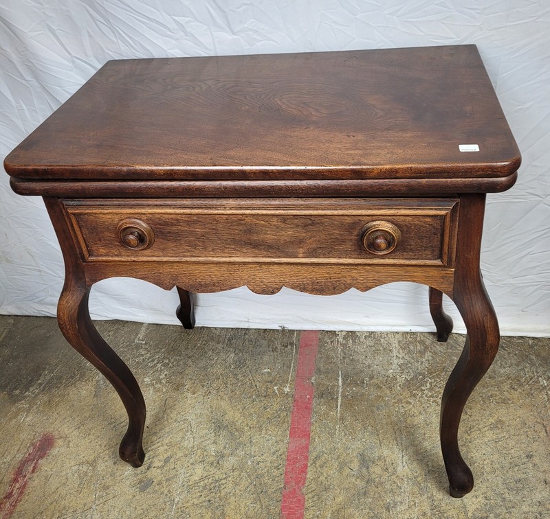 EARLY VICTORIAN WALNUT GAME TABLE gallery