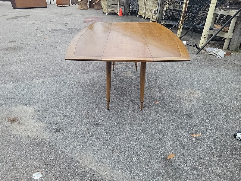 Tomlinson Sophisticate Line Drop Leaf Dining Table Mid-Century gallery