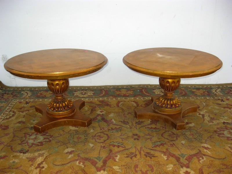 Pair Vintage Hollywood Regency Gold Gilt Round End Tables Carved Night Stands