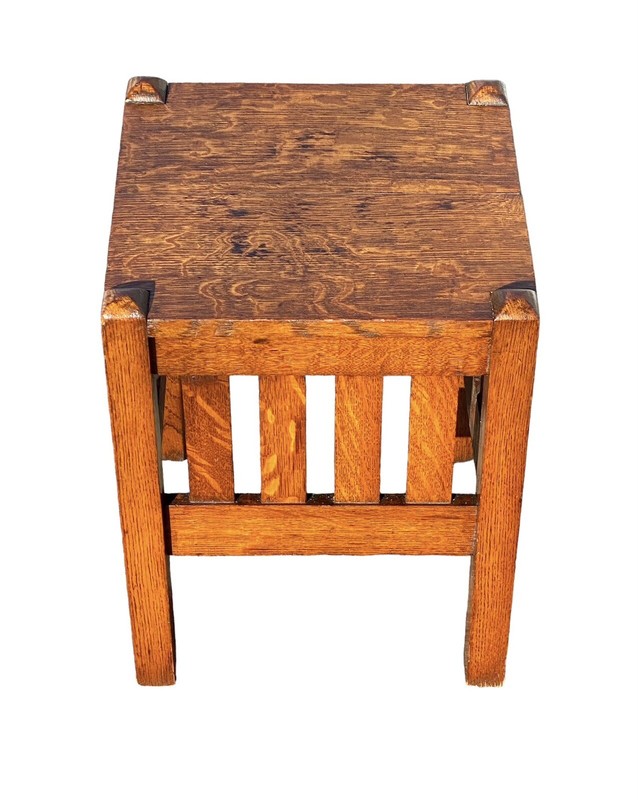 Antique Arts & Crafts Oak Table / Plant Stand gallery