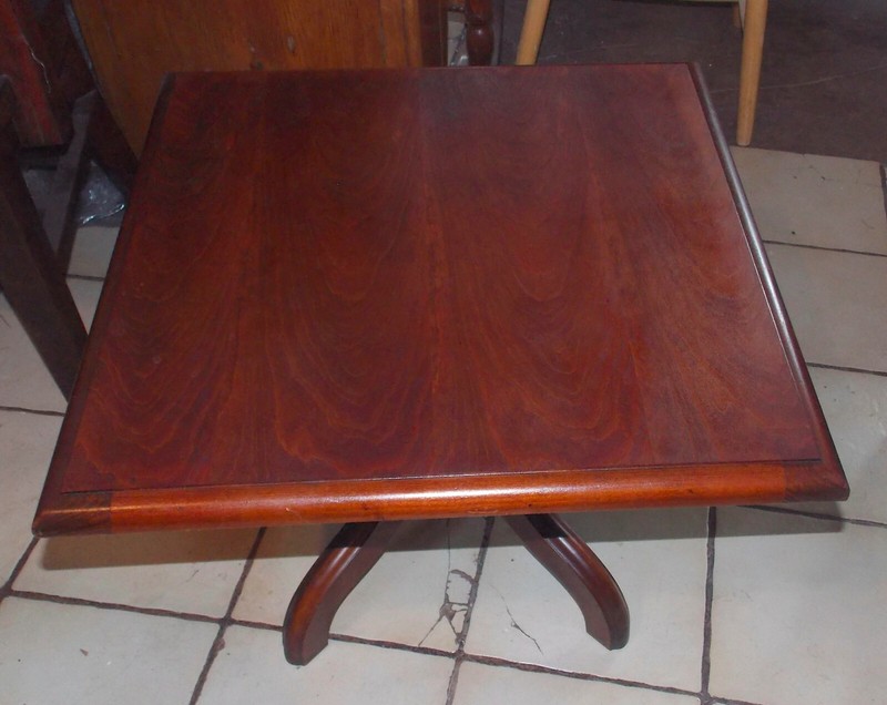 Mid Century Walnut Book Match Veneer Coffee Table (CT217)