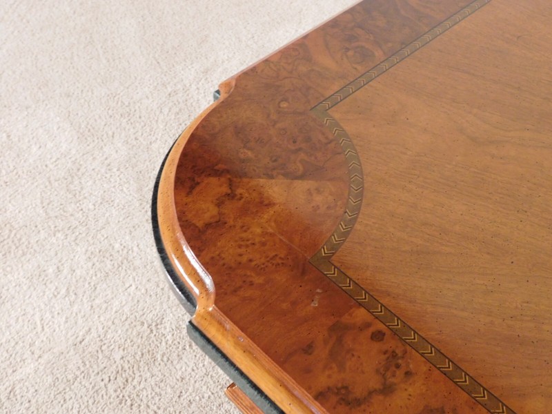 HENREDON Grand Provenance Dining Table gallery