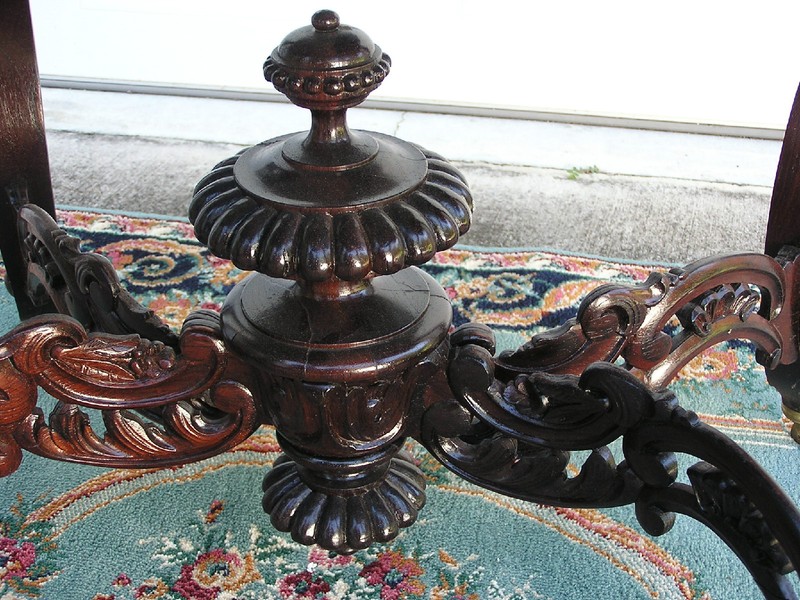 BEAUTIFUL VICTORIAN LAMINATED ROSEWOOD MEEKS CENTER TABLE gallery
