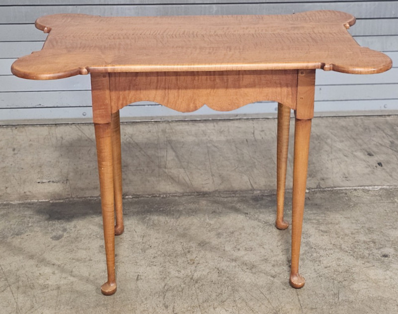 David T. Smith Tiger Maple Queen Anne Style Porringer-Top Tea Table Ohio Artisan