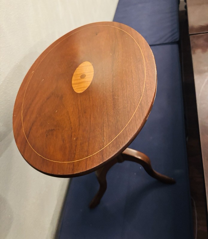 Vintage Sheridan Federal Style Mahogany Wood Tilt Top Accent Side Tea Table 23” gallery