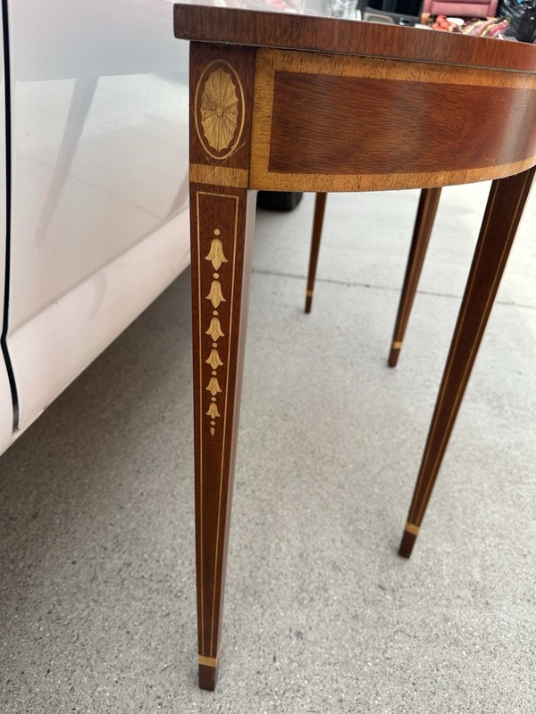 FEDERAL STYLE LARGE MAHOGANY CONSOLE TABLE IN EXCELLENT CONDITION gallery