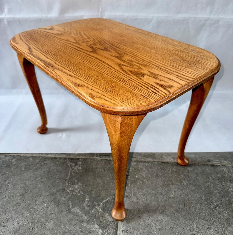 Vintage Oak Small Side ~ Occasional Table ~ Queen age style legs