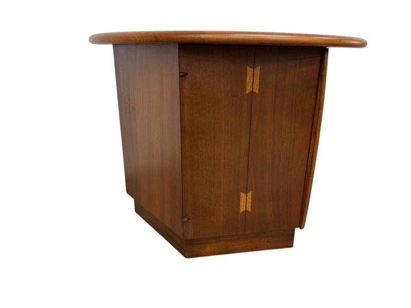 Mid-Century Modern Lane Acclaim Round Walnut Side Table - Refinished gallery