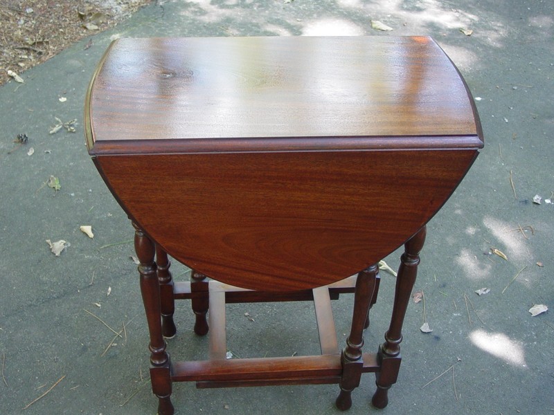 Small Size English Mahogany Drop Leaf Gateleg Table W/Turn Post Legs 0 S&H gallery