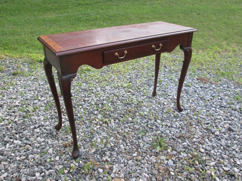 HICKORY CHAIR MAHOGANY CONSOLE TABLE QUEEN ANNE JAMES RIVER PLANTATION 18TH C