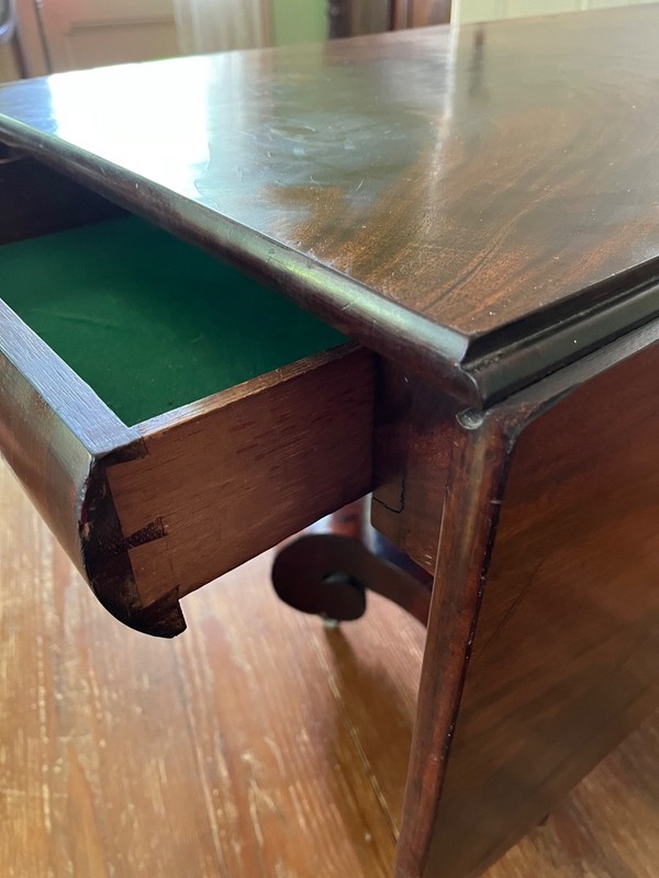 Antique 1825-1850 American Empire Drop Leaf Table w/ 2 Drawer gallery