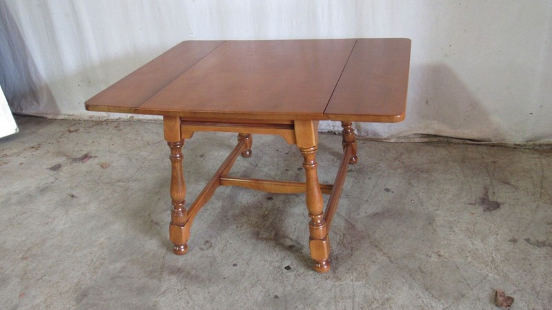 Pa House Pennsylvania Maple Drop Leaf Table Maple gallery