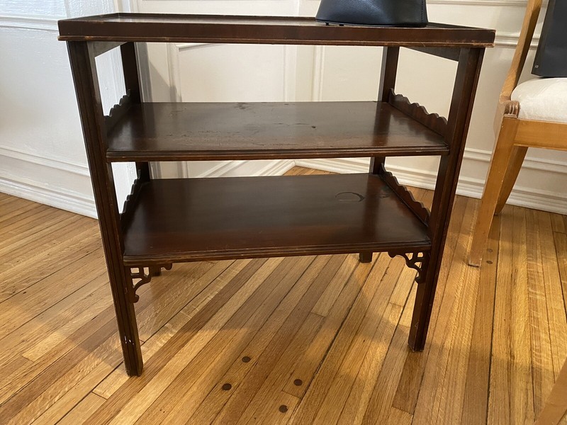 Imperial Grand Rapids RARE Mahogany ANTIQUE “Spider Web” themed 3 Tier Table