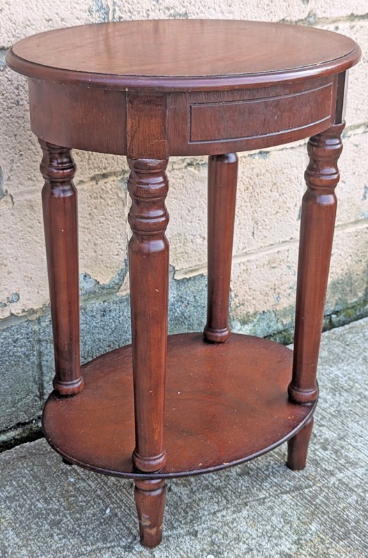 Vintage Oval Mahogany Wood Wooden 2 Tier End Accent Side Table Nightstand Shelf