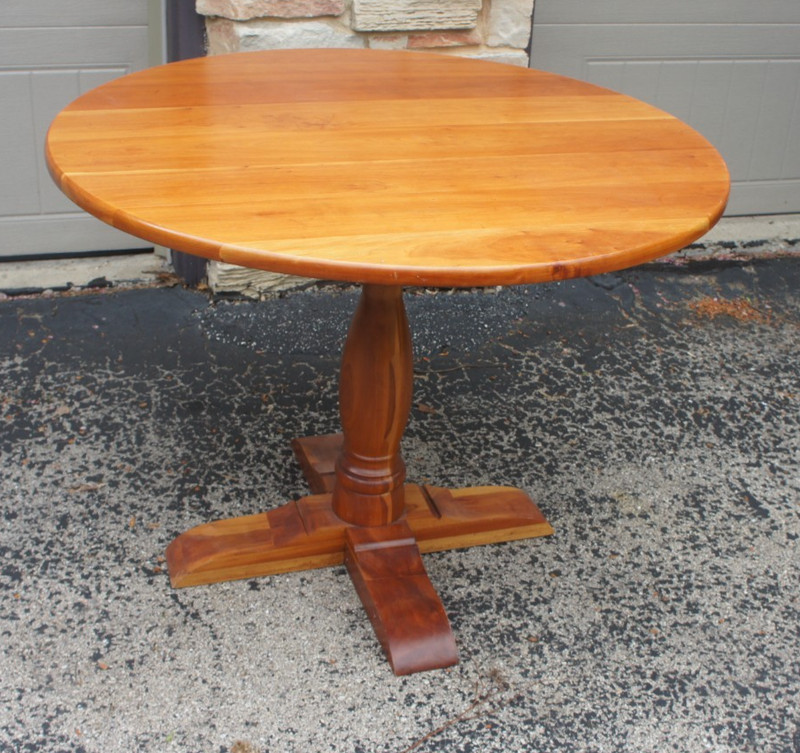 Vintage Farmhouse Country Dinette Game Round Cherry Wood Pedestal Table