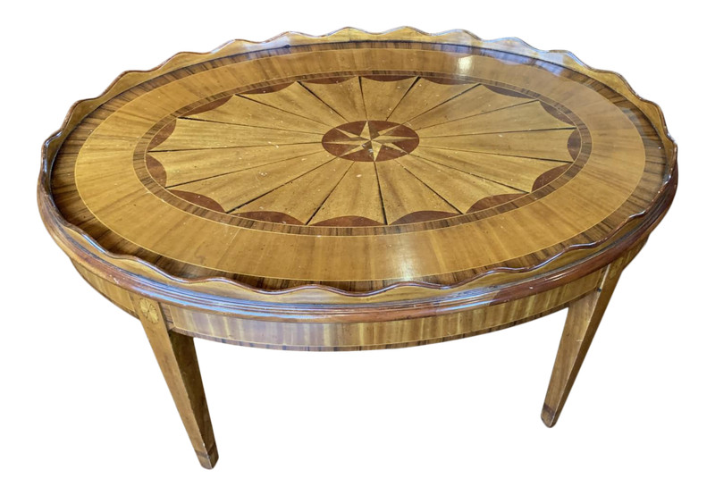 20th Century Oval Coffee Table With Scalloped Edge And Parquetry Inlay
