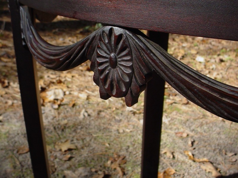 Very Pretty Round Top Mahogany Side Bedside Window Lamp Two (2) Tier Table gallery