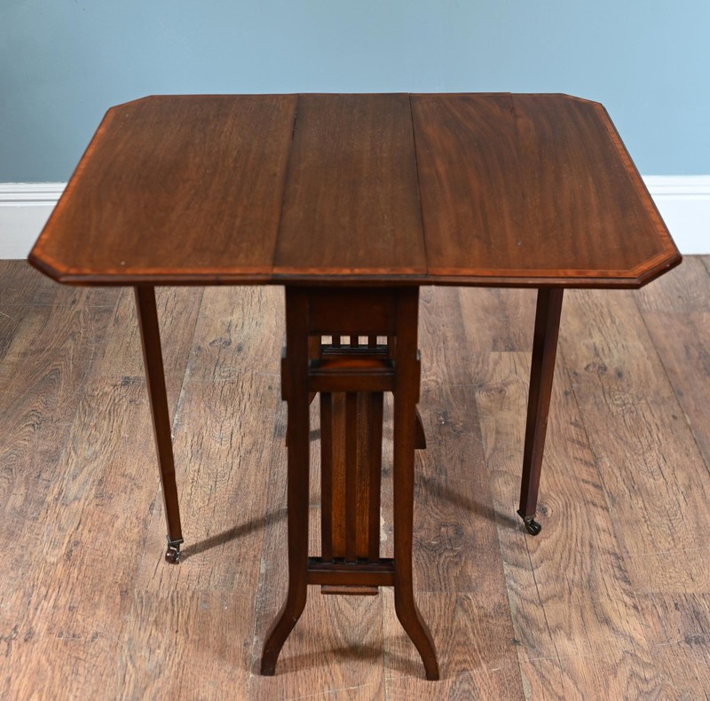 Arts and Crafts Side Table Drop Leaf Mahogany 1910 gallery