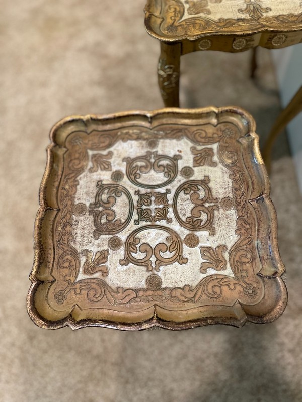 Set Vtg MCM Italian Florentine Hollywood Regency Glam Gold Nesting Side Tables gallery
