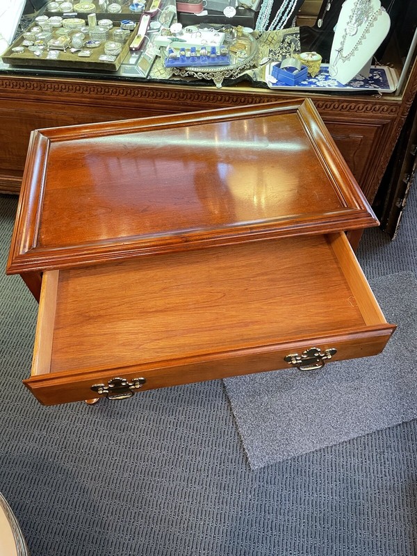 Mid 20th Century Cherry Queen Anne Style Side Glide One Drawer Tea Table gallery